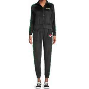 No Boundaries Junior's Christmas Velour Track Set, 2-Piece